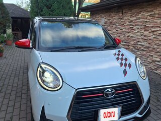 2021 Toyota Passo III Рестайлинг, белый, 1550000 рублей, вид 2