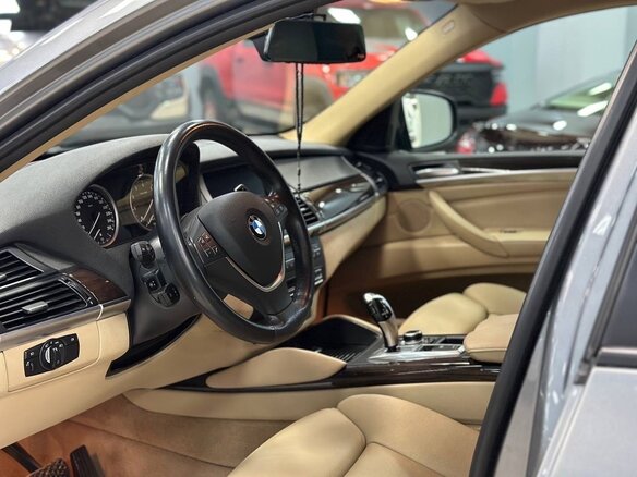 2013 BMW X6 35i I (E71) Рестайлинг, серый, 2200000 рублей - вид 8