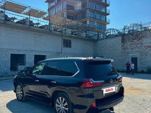 2017 Lexus LX 570 III Рестайлинг 2, чёрный, 6700000 рублей - вид 7