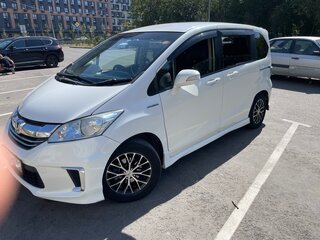 2016 Honda Freed I Рестайлинг 2, белый, 1250000 рублей, вид 2