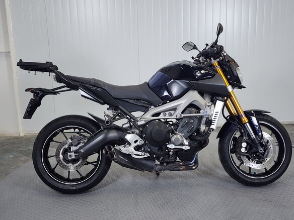 2014 Yamaha MT-09 (FZ-09), фиолетовый, 599000 рублей