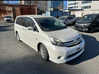 2013 Toyota ISis I Рестайлинг, белый, 1390000 рублей, вид 3