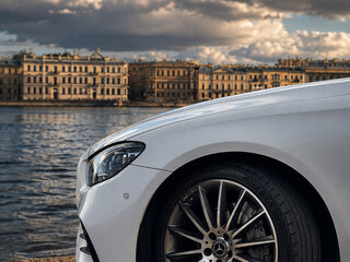 2021 Mercedes-Benz E-Класс 350 V (W213, S213, C238) Рестайлинг, белый, 5200000 рублей, вид 4