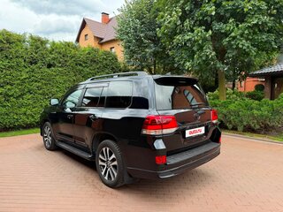 2018 Toyota Land Cruiser 200 Series Рестайлинг 2, чёрный, 6800000 рублей, вид 5