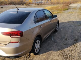 2020 Volkswagen Polo VI, коричневый, 1600000 рублей, вид 4
