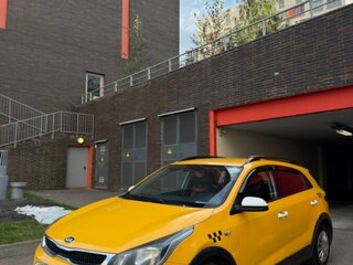 2018 Kia Rio X-Line IV, жёлтый, 770000 рублей, вид 1