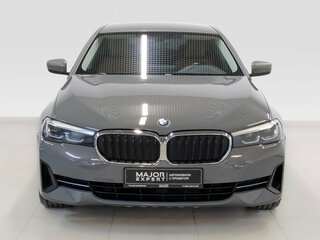 2021 BMW 5 серии 520d xDrive VII (G30/G31/G38) Рестайлинг, серый, 3335000 рублей, вид 2
