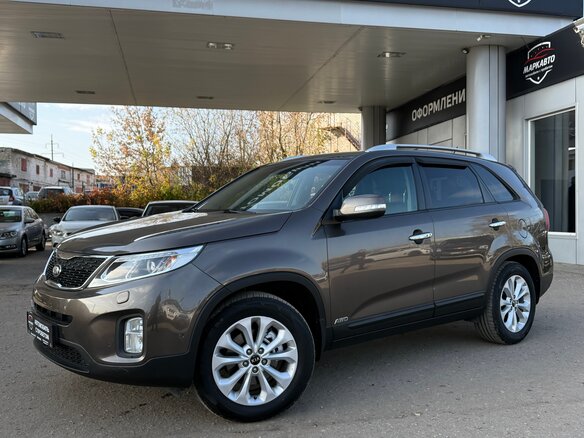 2016 Kia Sorento II Рестайлинг, бежевый, 1850000 рублей - вид 1