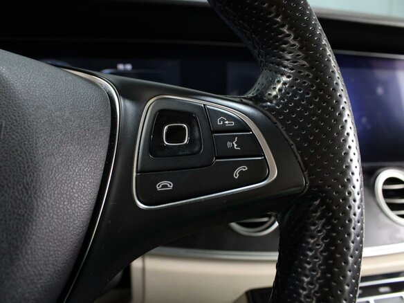 2016 Mercedes-Benz E-Класс 200 V (W213, S213, C238), красный, 2880000 рублей - вид 12