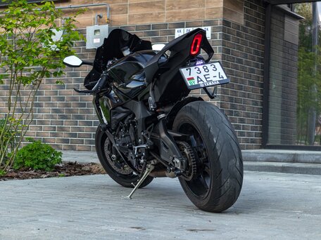 2021 Yamaha YZF-R1, чёрный, 1452000 рублей, вид 3