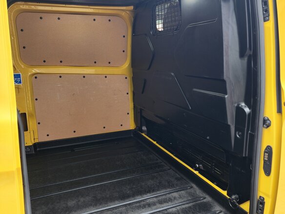 2018 Ford Transit Custom, жёлтый, 2700000 рублей - вид 21