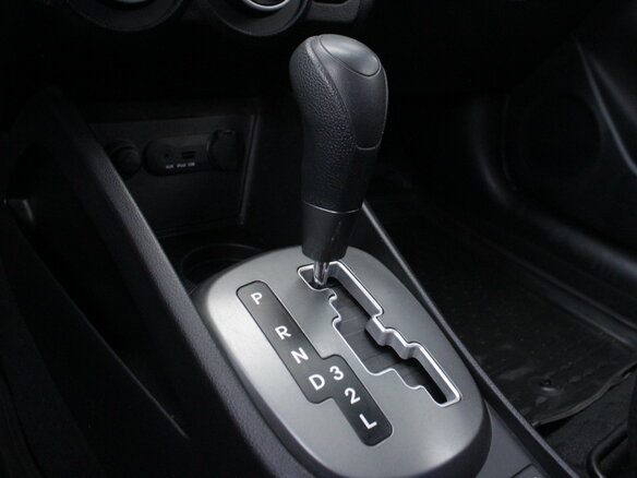 2012 Kia Rio 4-speed III, серый, 845000 рублей - вид 12