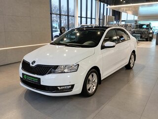 2017 Skoda Rapid I Рестайлинг, белый, 1200000 рублей, вид 3
