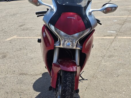2010 Honda VFR 1200, красный, 750000 рублей, вид 5