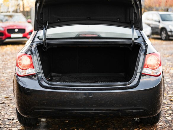 2012 Chevrolet Cruze I, чёрный, 570000 рублей - вид 11