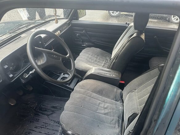 2004 Lada (ВАЗ) 21053-20, зелёный, 150000 рублей - вид 5