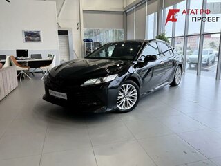 2018 Toyota Camry VII (XV50) Рестайлинг 2, чёрный, 2820000 рублей, вид 1