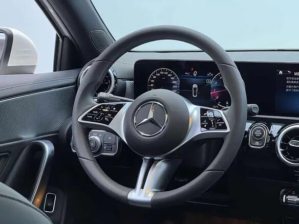 2023 Mercedes-Benz A-Класс 180 Long IV (W177) Рестайлинг, белый, 1600000 рублей - вид 10