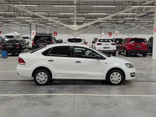 2017 Volkswagen Polo V Рестайлинг, белый, 649000 рублей, вид 4