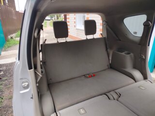2009 Toyota Passo Sette, серебристый, 755000 рублей, вид 5