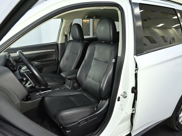 2013 Mitsubishi Outlander III, белый - вид 6