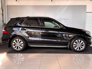 2014 Mercedes-Benz M-Класс 300 III (W166), чёрный, 2599000 рублей, вид 3