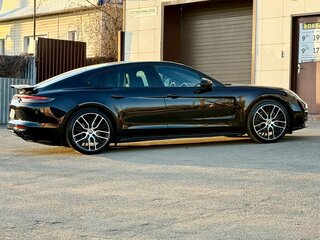 2021 Porsche Panamera 4 II Рестайлинг, чёрный, 6775000 рублей, вид 3