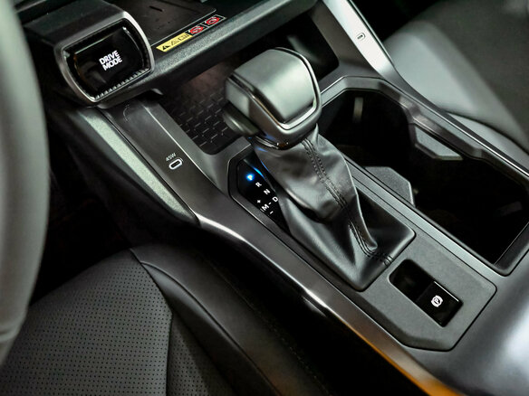 2026 Toyota RAV4 VI (XA60), белый, 4390000 рублей - вид 14
