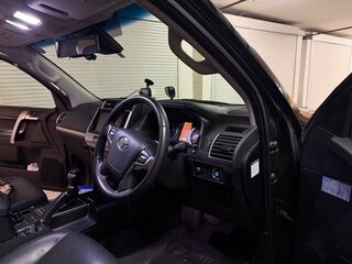 2021 Toyota Land Cruiser Prado 150 Series Рестайлинг 3, чёрный, 5699000 рублей, вид 5