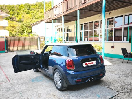 2017 Mini Hatch Cooper S III (F55/F56), синий, 1760000 рублей, вид 5