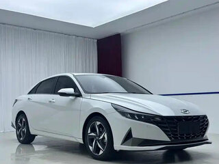 2022 Hyundai Elantra VII (CN7), серебристый, 1425500 рублей, вид 4