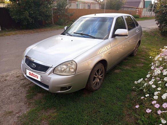 2011 Lada (ВАЗ) Priora I, серебристый, 330000 рублей