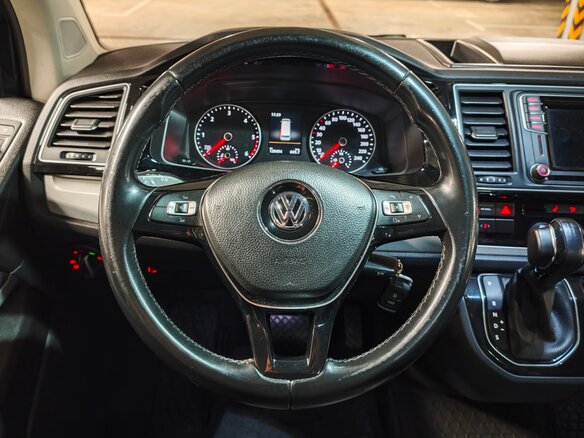 2017 Volkswagen Multivan T6, чёрный - вид 19