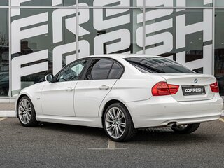 2010 BMW 3 серии 318i V (E90/E91/E92/E93) Рестайлинг, белый, 1129000 рублей, вид 2