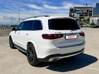 2023 Mercedes-Benz GLS 580 II (X167) Рестайлинг, белый, 18000000 рублей, вид 4