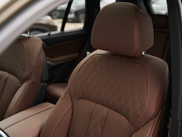2024 BMW X5 30d IV (G05/G18) Рестайлинг, коричневый, 14299900 рублей - вид 38