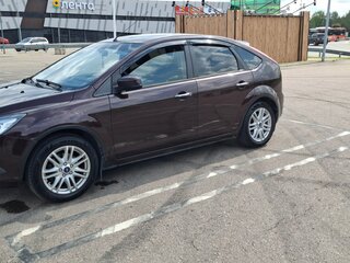 2010 Ford Focus II Рестайлинг, фиолетовый, 510000 рублей, вид 2