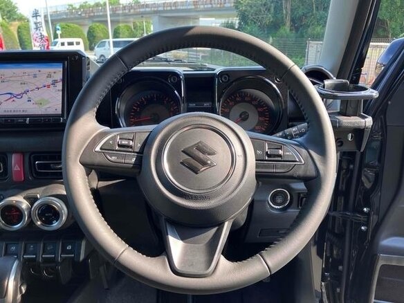 2023 Suzuki Jimny Sierra IV, чёрный, 1799777 рублей - вид 18