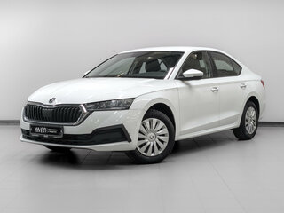 2021 Skoda Octavia IV (A8), белый, 2415000 рублей, вид 1