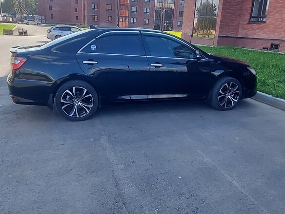 2016 Toyota Camry VII (XV50) Рестайлинг, чёрный, 2450000 рублей - вид 10