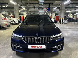 2017 BMW 5 серии 520d xDrive VII (G30/G31/G38), синий, 3540000 рублей, вид 4