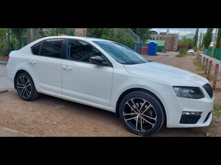 2013 Skoda Octavia III (A7), белый, 950000 рублей, вид 4