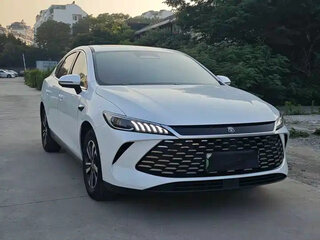 2025 BYD Qin Plus EV 510 I Рестайлинг, белый, 1735700 рублей, вид 3