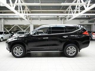 2017 Mitsubishi Pajero Sport III, чёрный, 2380000 рублей, вид 4
