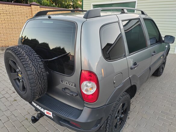 2016 Chevrolet Niva I Рестайлинг, серый - вид 10