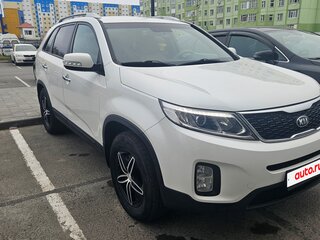 2018 Kia Sorento II Рестайлинг, белый, 2100000 рублей, вид 3