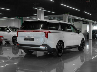2024 Kia Carnival IV Рестайлинг, белый, 5600000 рублей, вид 5