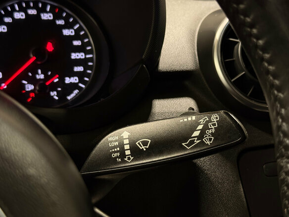 2012 Audi A1 I (8X), белый, 1050000 рублей - вид 18
