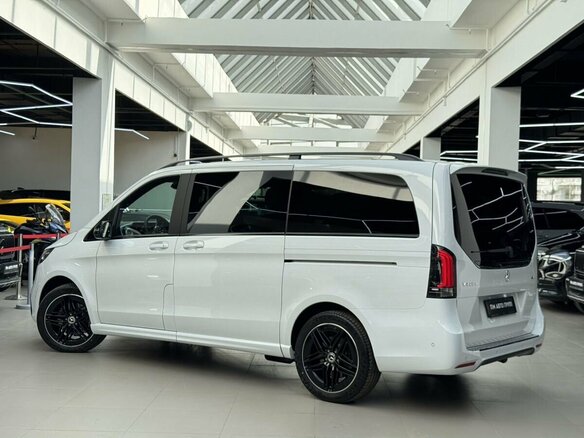 2026 Mercedes-Benz V-Класс Long 300 d длинный III (W447) Рестайлинг 2, белый, 15170000 рублей - вид 5