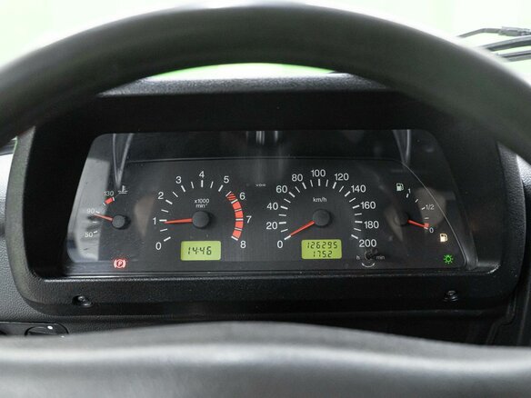 2011 Lada (ВАЗ) 2121 (4x4) I Рестайлинг, белый, 320000 рублей - вид 14